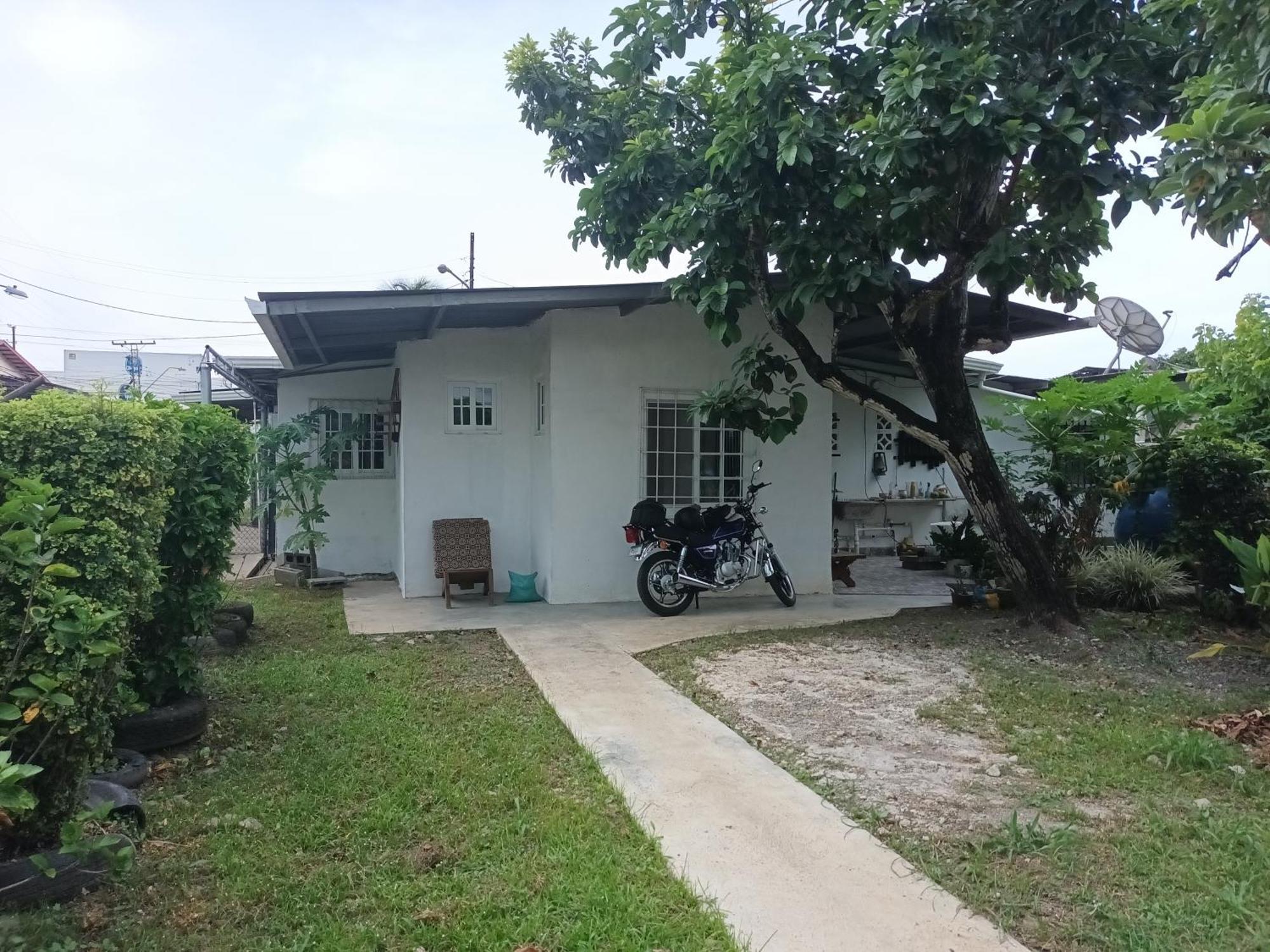 Gia'S Garage & Home For Bocas Travelers Almirante Esterno foto